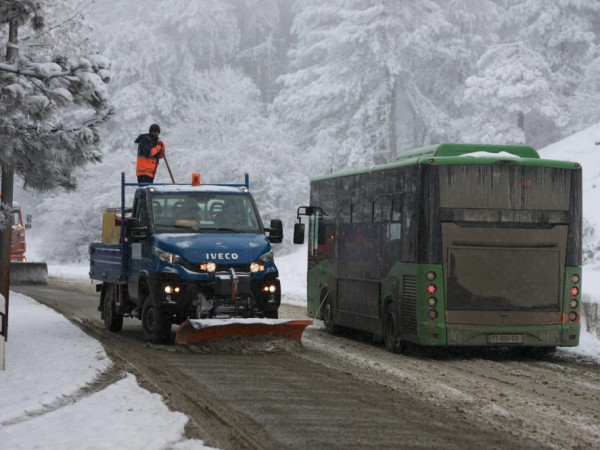 გზებზე ტექნიკური მარილის დაყრა გზებზე ტექნიკური მარილის დაყრა