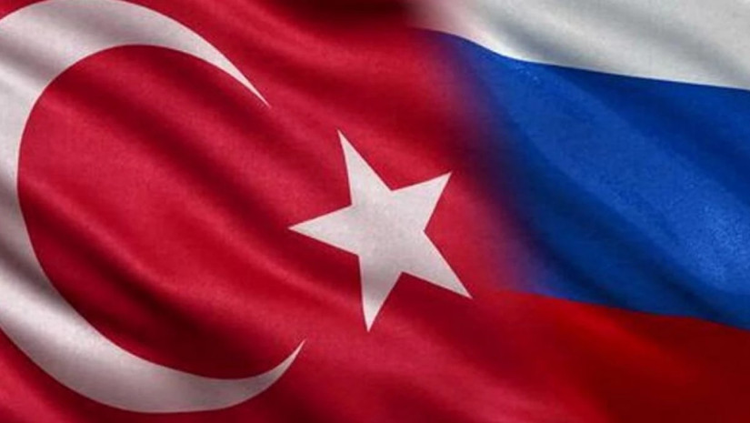 თურქეთ-რუსეთის დროშები