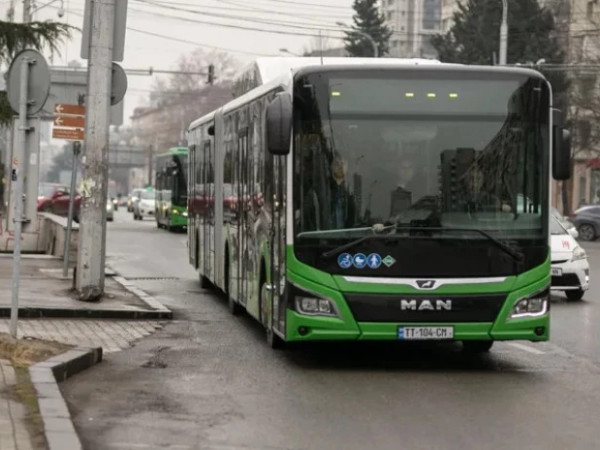 18-მეტრიანი ავტობუსი