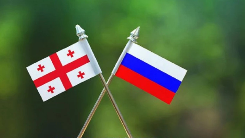 ქართული და რუსული დროშა