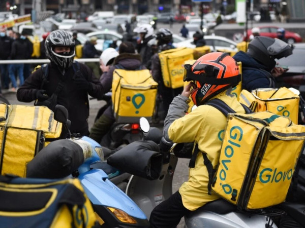 კურიერი გლოვო