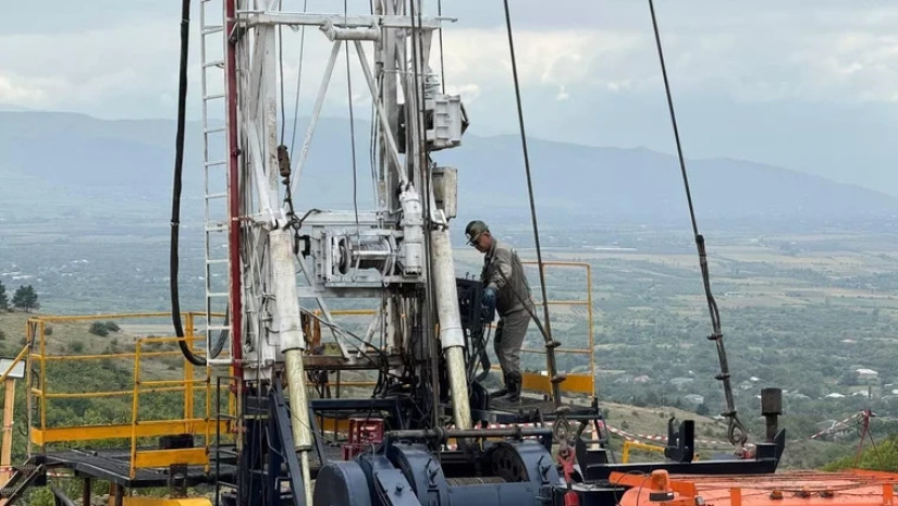 ნავთობის მოძიება