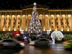 საახალწლო ნაძვის ხე თბილისში