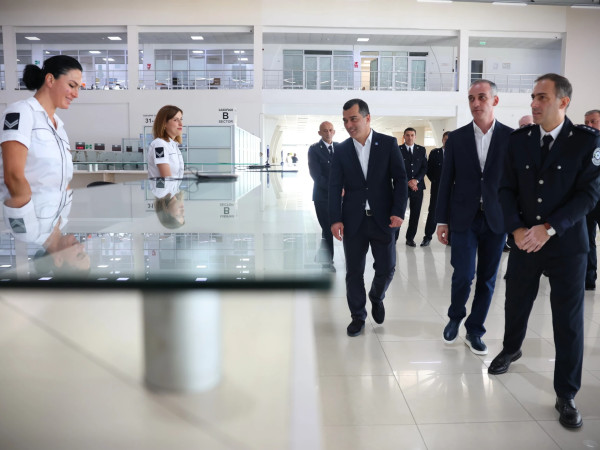 შემოსავლების სამსახურის ხელმძღვანელი, „ფოთის“ გაფორმების ეკონომიკურ ზონას ეწვია