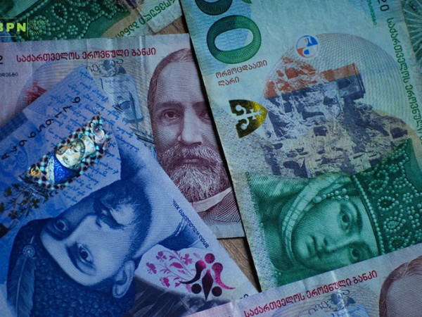ლარი