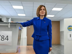 მაია სანდუ