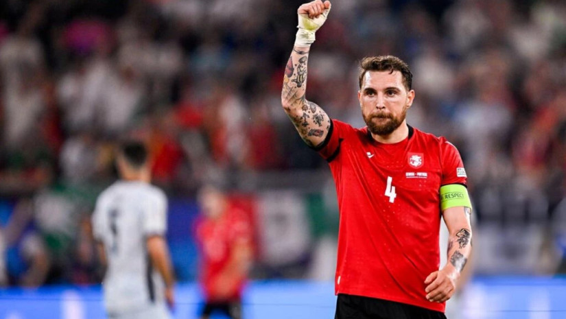 გურამ კაშია