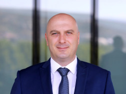 ვახტანგ ბურკიაშვილი