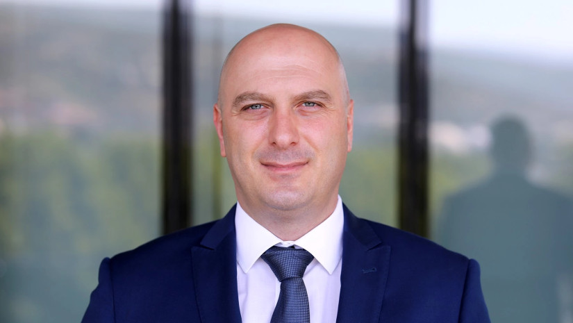 ვახტანგ ბურკიაშვილი